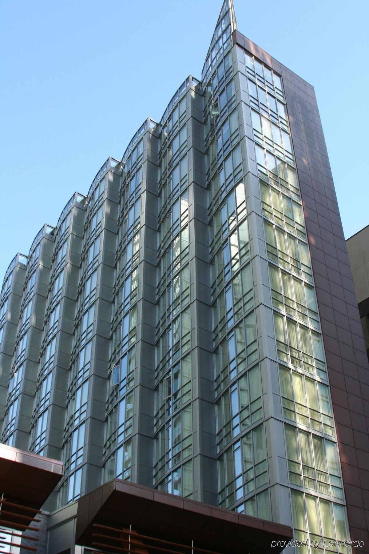 Loden Vancouver Luaran gambar