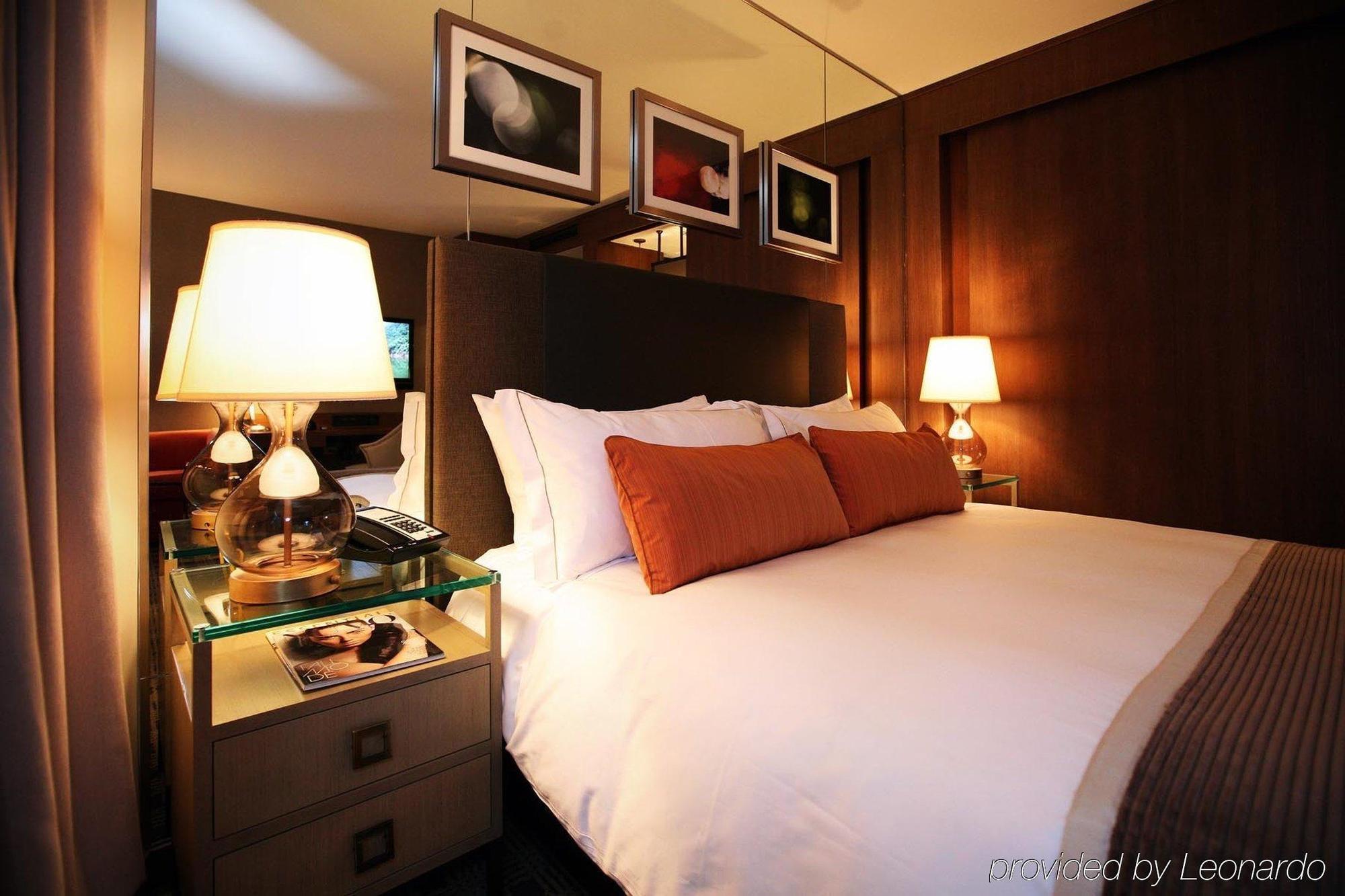 Loden Vancouver Bilik gambar