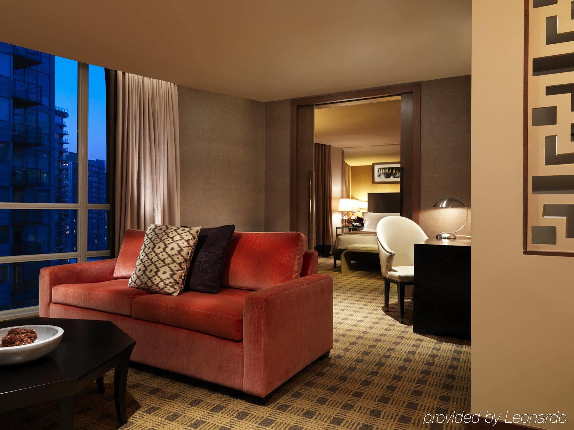 Loden Vancouver Luaran gambar